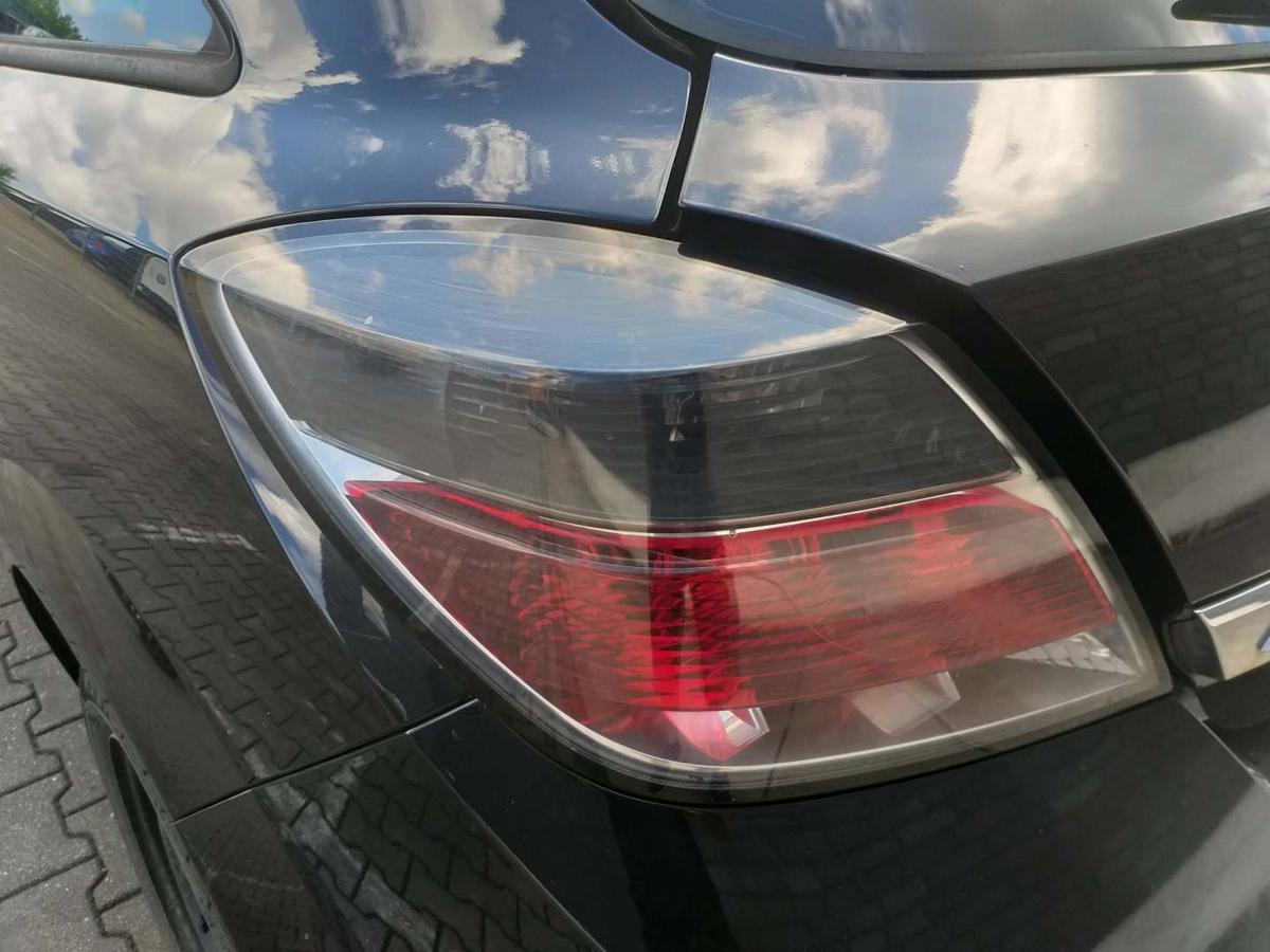 Opel Astra H GTC original Rücklicht Rückleuchte Schlussleuchte links Coupe Bj.2006 Opel Astra H GTC original Rücklicht Rückleuchte Schlussleuchte links Coupe Bj.2006